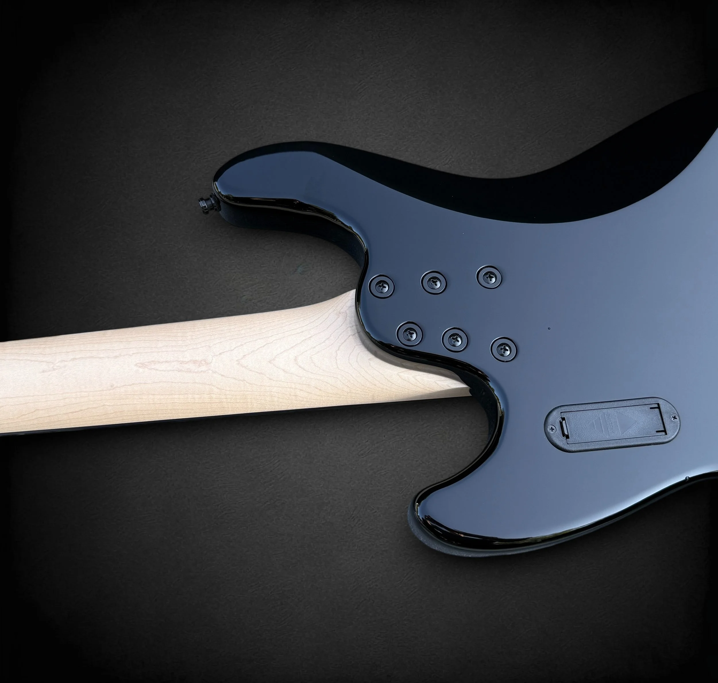 Ultra J5 Essence (Black Burst) — Anaconda Basses USA